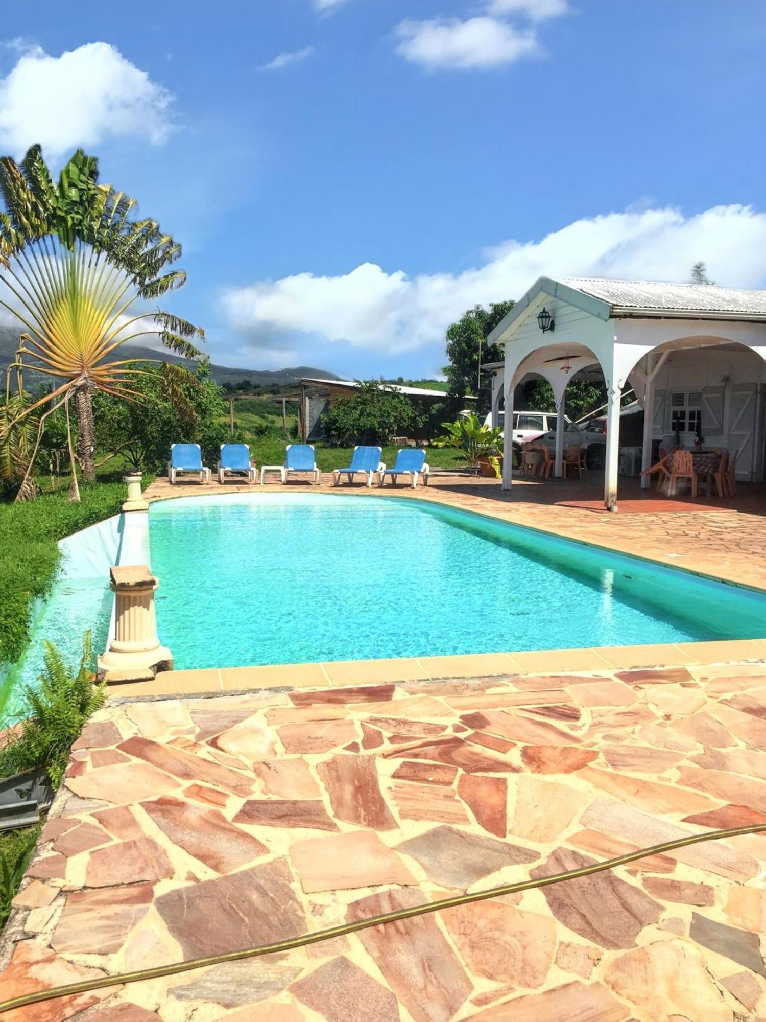 Villa Enchantee Avec Vue Sur Mer Et Piscine Au Carbet Le Carbet Dış mekan fotoğraf